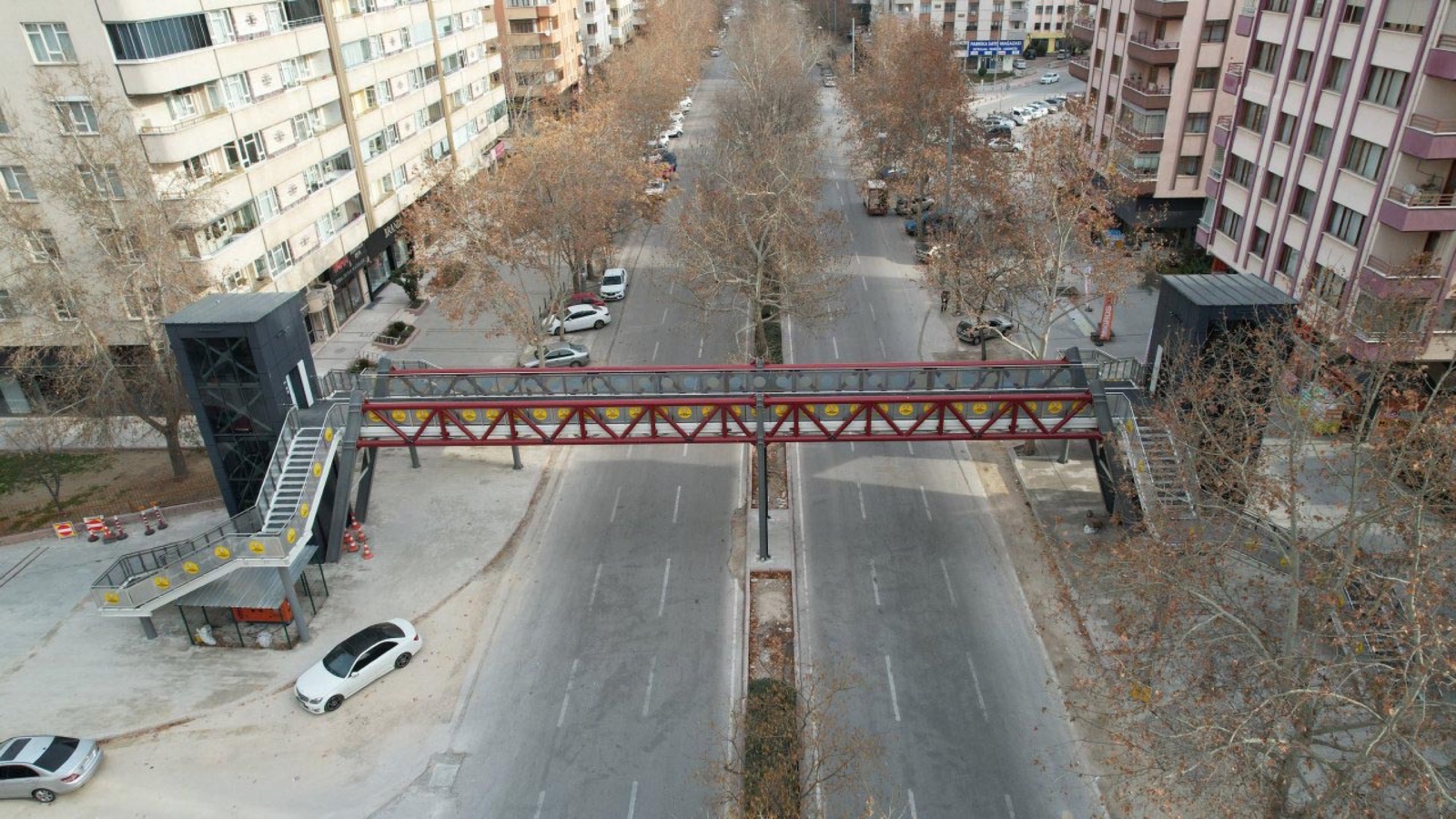 KERKÜK CADDESİ YAYA ÜST GEÇİDİ
